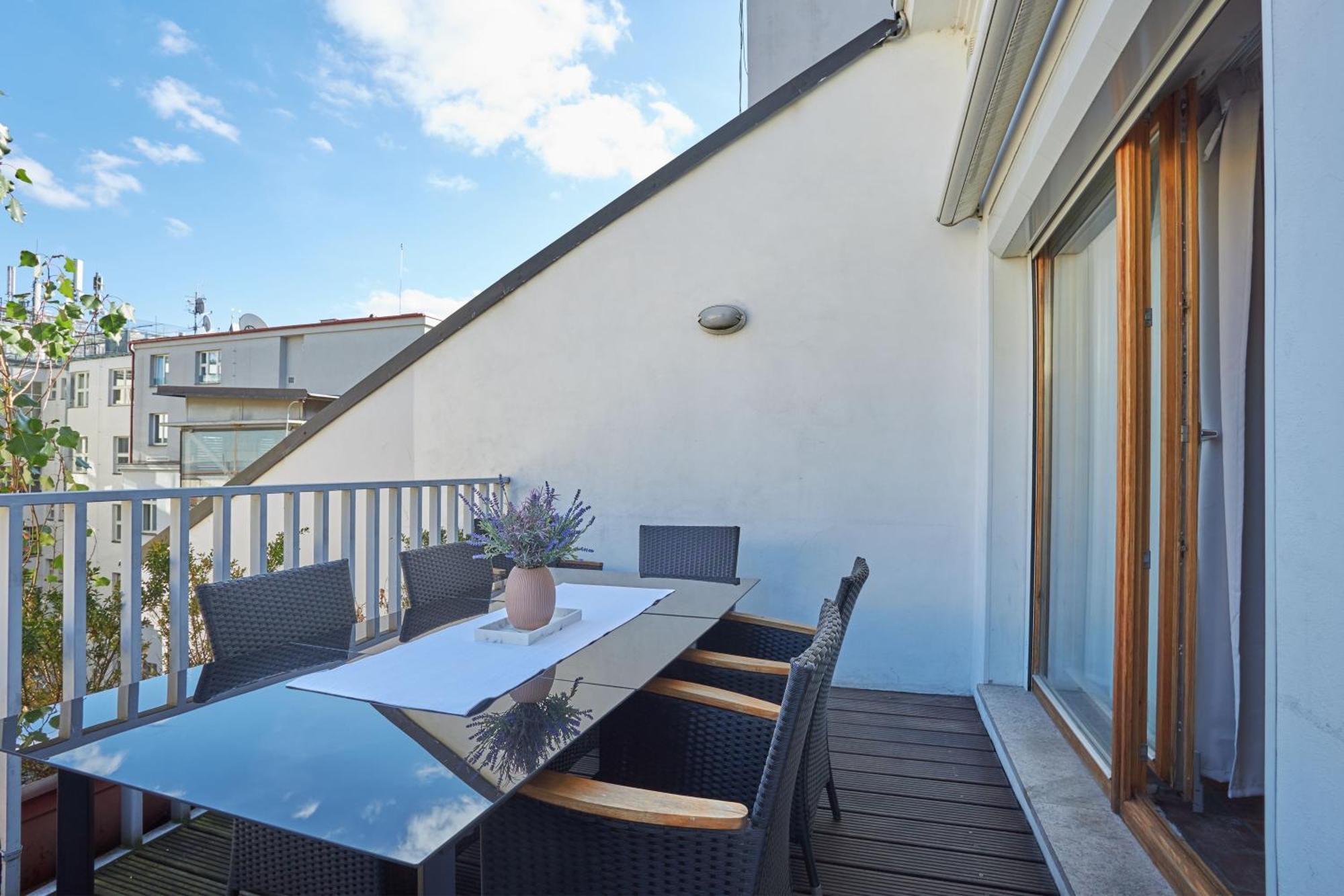 Zatecka - Terrace Residence In The Old Town Praha Bagian luar foto